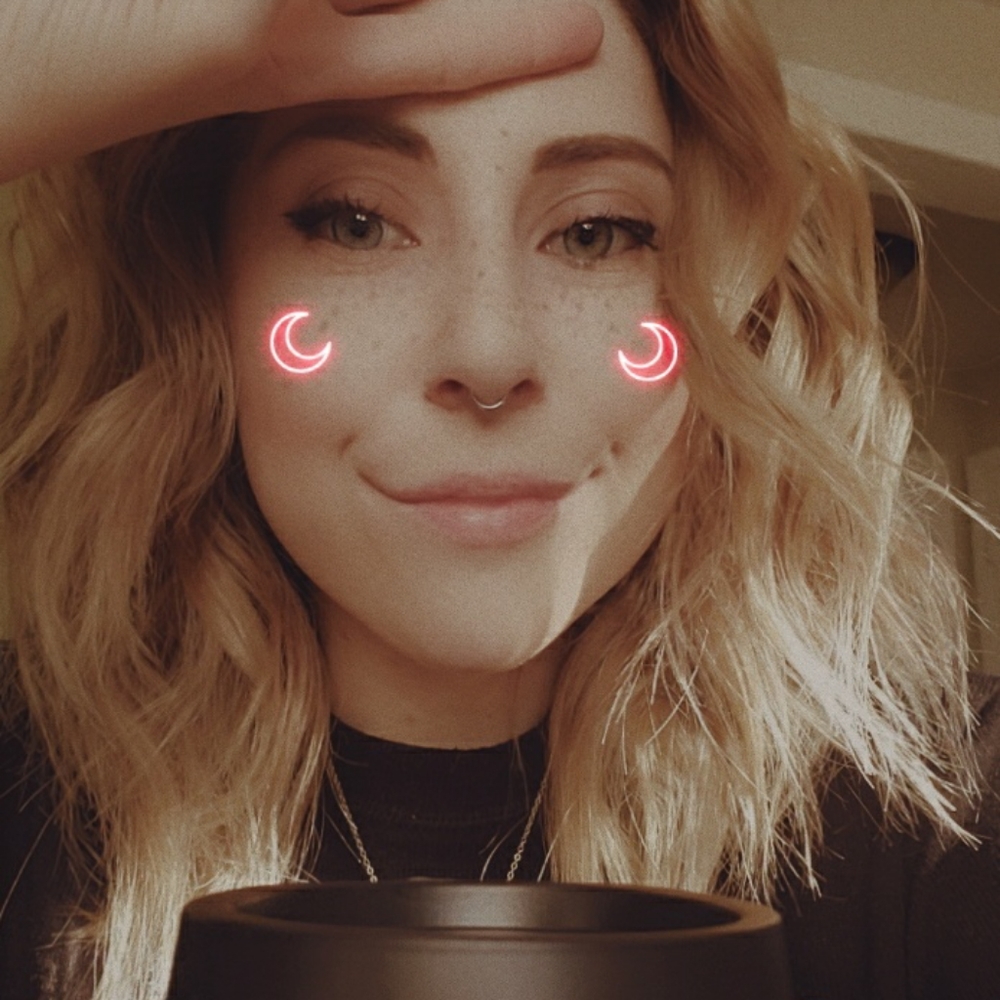 Meet your Posher, Cassie